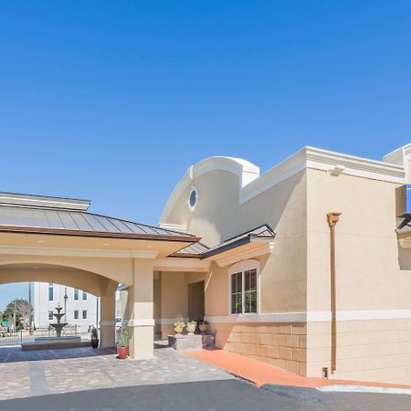 Days Inn By Wyndham Pensacola - Historic Downtown Extérieur photo
