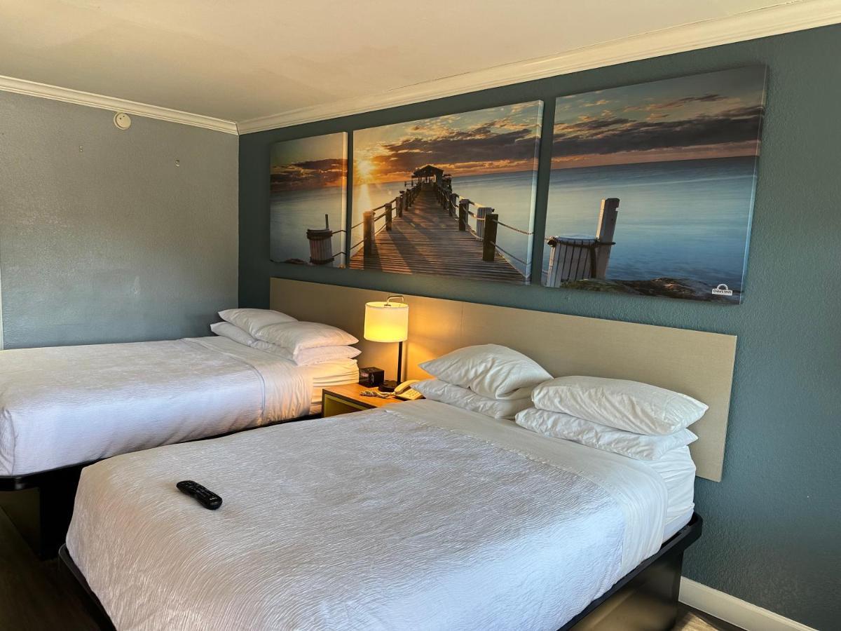 Days Inn By Wyndham Pensacola - Historic Downtown Extérieur photo