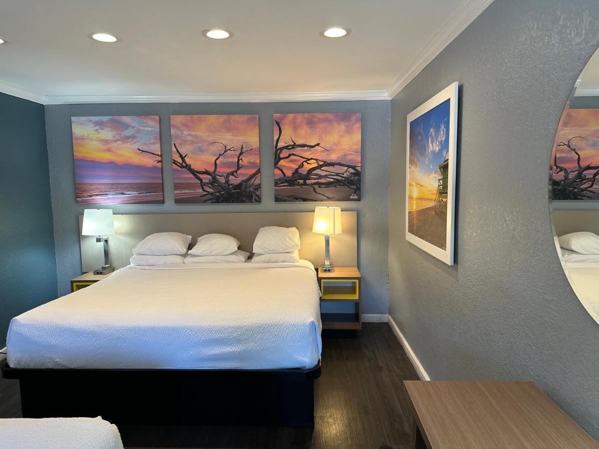 Days Inn By Wyndham Pensacola - Historic Downtown Extérieur photo