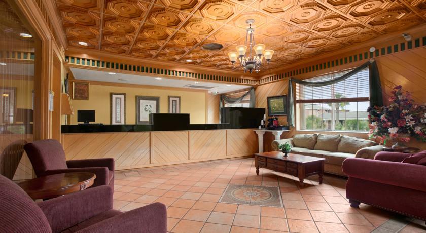 Days Inn By Wyndham Pensacola - Historic Downtown Extérieur photo