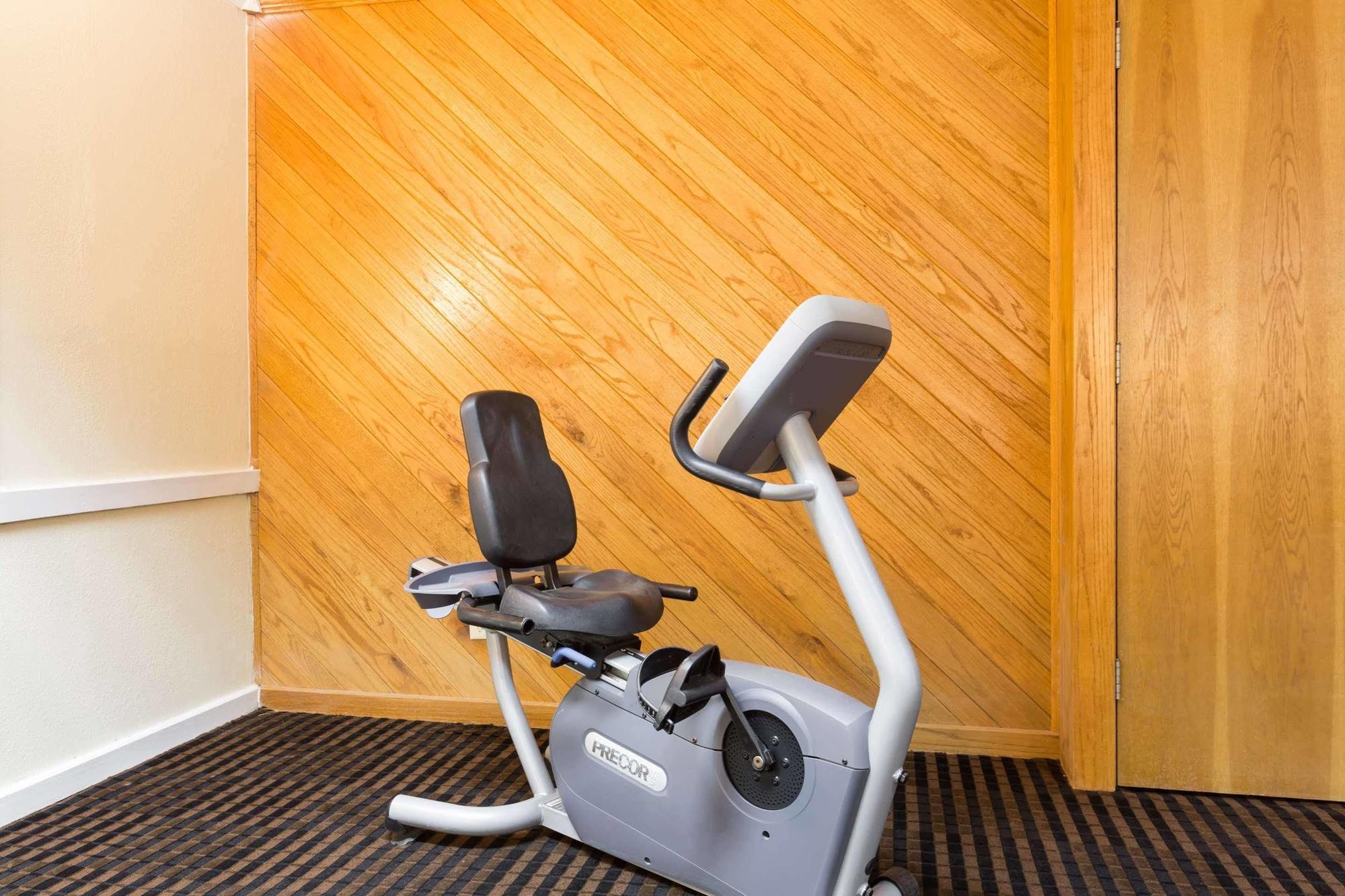 Days Inn By Wyndham Pensacola - Historic Downtown Extérieur photo